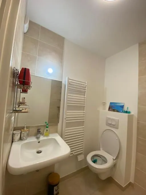 Villa Vue Lac -3 Chambres Jardin-Proche Du Lac Et Du Centre-Ville , 2 Places Parking Mouxy 0*,